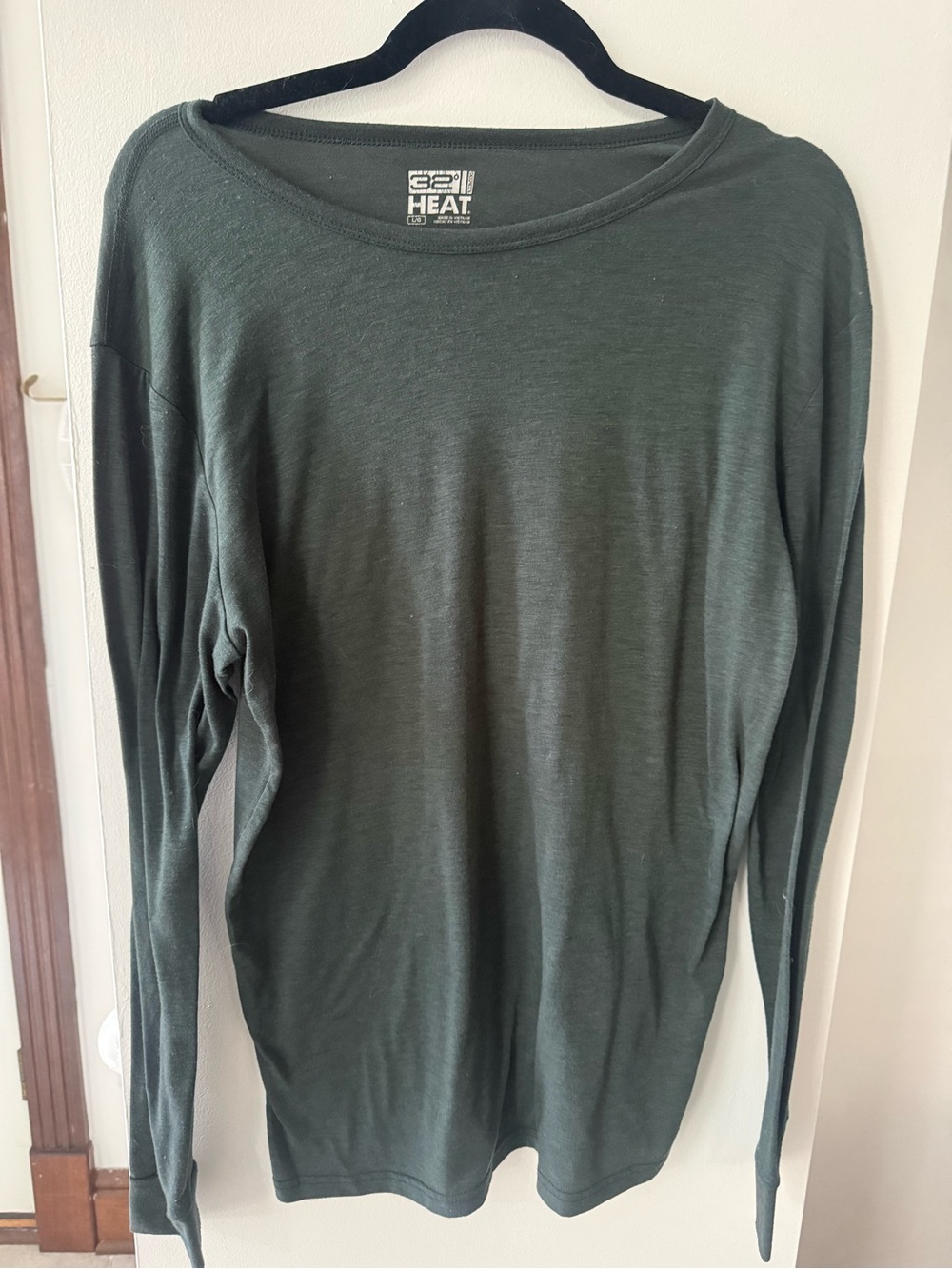 32 Degrees Men’s Long-Sleeve Crewneck Tee in Forest Green